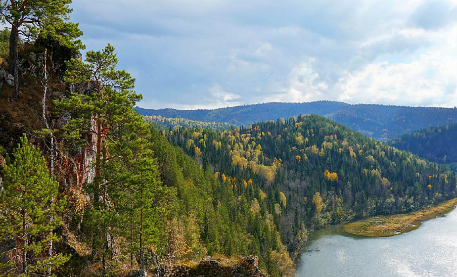 Investment sites for suburban hotels Chelyabinsk region: Minyar, river Minyar